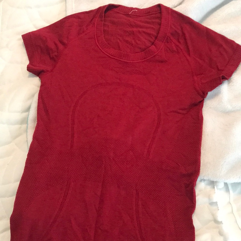 Red lululemon short sleeve top size 2